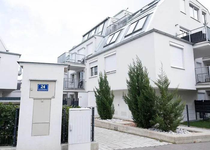 Modern With Balcony Near Center Appartement